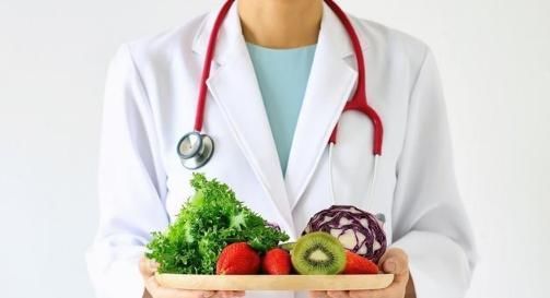 糖尿病人能吃豆腐吗？医生：搭配着三样食材，更有助血糖控制