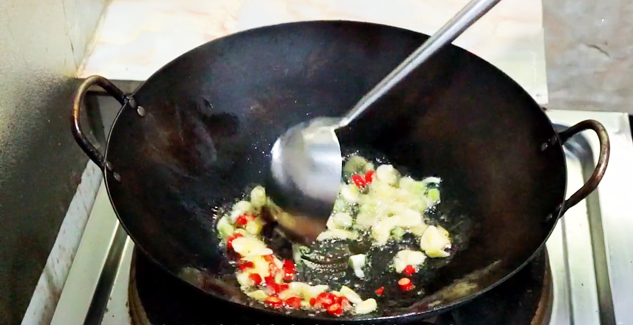 秋天别总大鱼大肉，多吃这12道家常素菜，低热量高营养，特别下饭