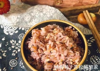 抽烟喝酒|男人过50,建议常吃下面这些美食,比抽烟喝酒强,关键还不贵