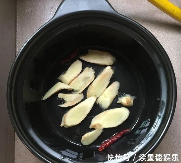 腿腳|70歲奶奶堅持30年,天天都要喝它,腸胃消化好,腿腳也更有勁!