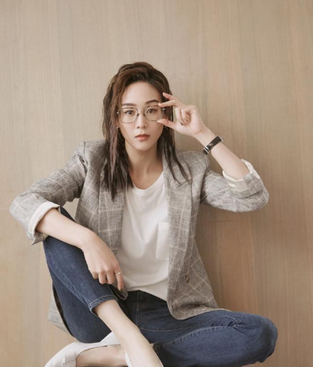 配饰 女人带手表应该戴“左手”还是“右手”?看完就懂了,戴错很尴尬