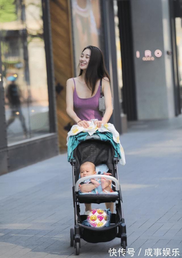 穿搭 气死老公穿搭系列，美女穿着“睡裙”就出门了