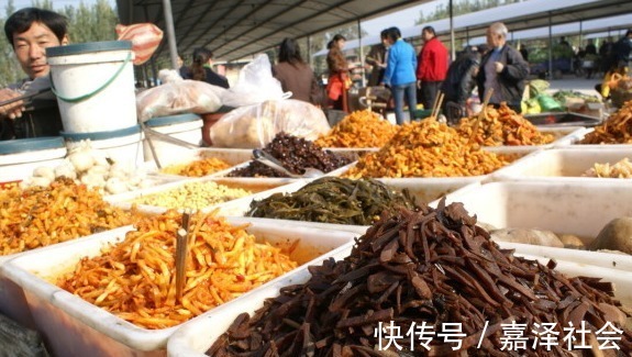 汤泡饭|吃一次相当于吃8个塑料袋,父母还在给孩子吃,发育慢长得矮