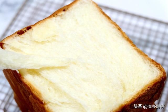 在家做面包并不难,两款健康美味吐司面包做法分享,柔软拉丝好吃