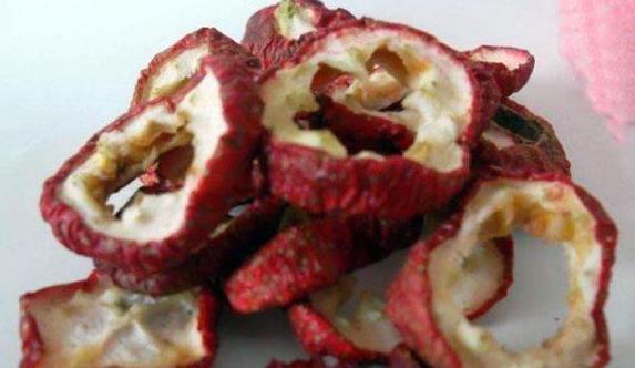 山楂|山楂日常喝,等于运动半小时,不仅能减肥,还可解决便秘问题