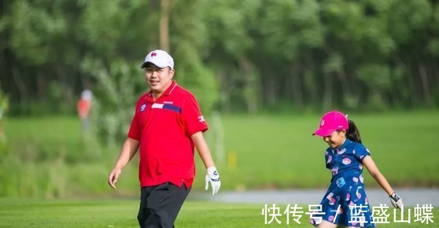 乒乓球|刘国梁家中报喜!女儿实现冠军三级跳,他真比邓亚萍明智!