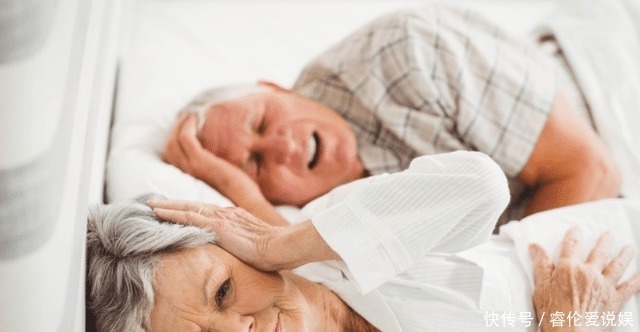 拉力器|睡觉的时候若出现4种现象,或许是体内血脂过高,需要注意了