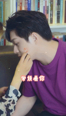 武藝|30歲武藝發福，拍視頻刻意賣萌撒嬌，粉絲吐槽：一把年紀不適合這風格