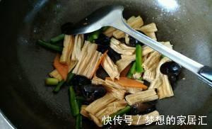 春节大鱼大肉吃多了，送您清炒腐竹，清淡美味，营养丰富，吃不够