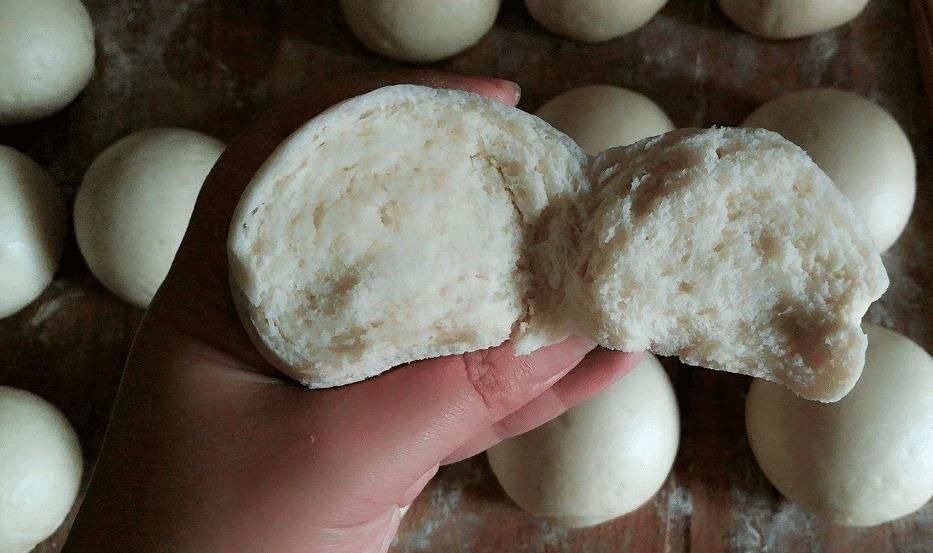 无论蒸包子或馒头，记住4个技巧，蒸好后不回缩不塌陷，又香又甜