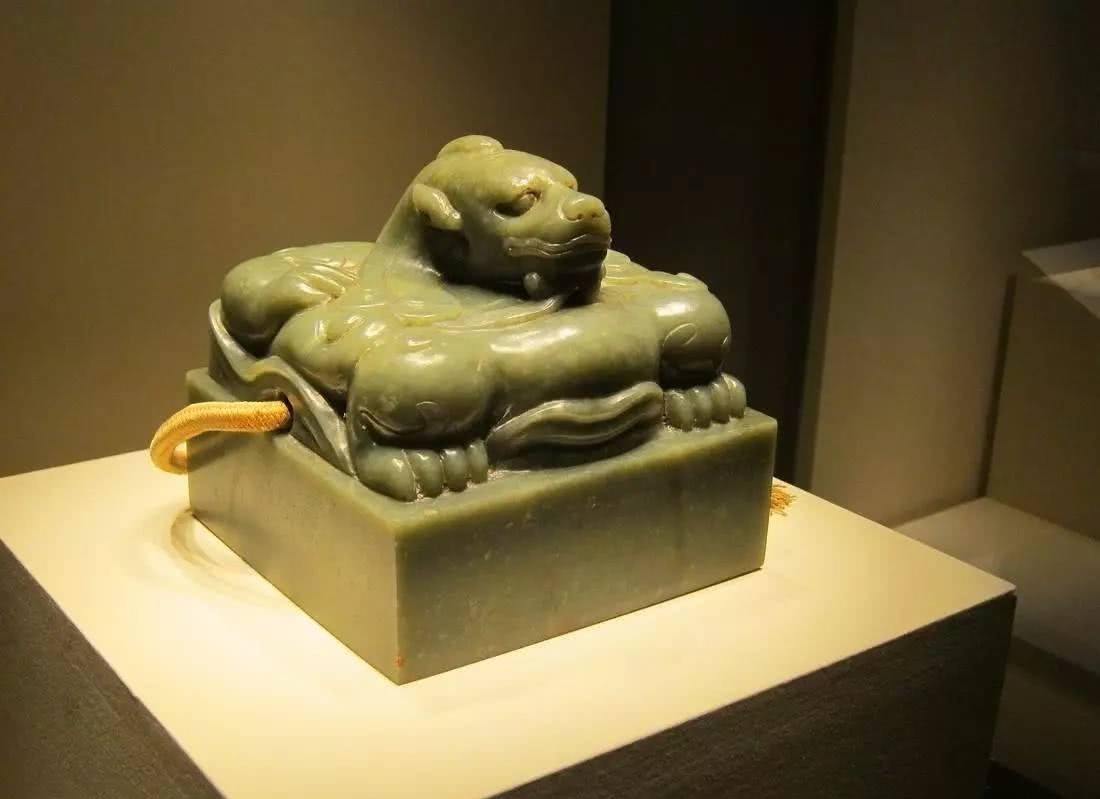 朝代|各个朝代都想找到的传国玉玺究竟去哪里了?都有哪些线索?