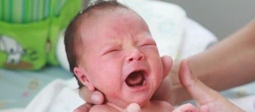 孩子|为何有的孩子出生后头发浓密,有的却很稀疏?这些原因宝妈要知道