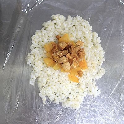 沙拉酱|鸡肉萝卜紫菜包饭