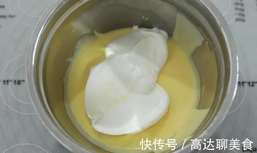 清流|在芝士蛋糕中算是一股清流，对蛋糕的回缩有很大的帮助，轻芝士蛋糕