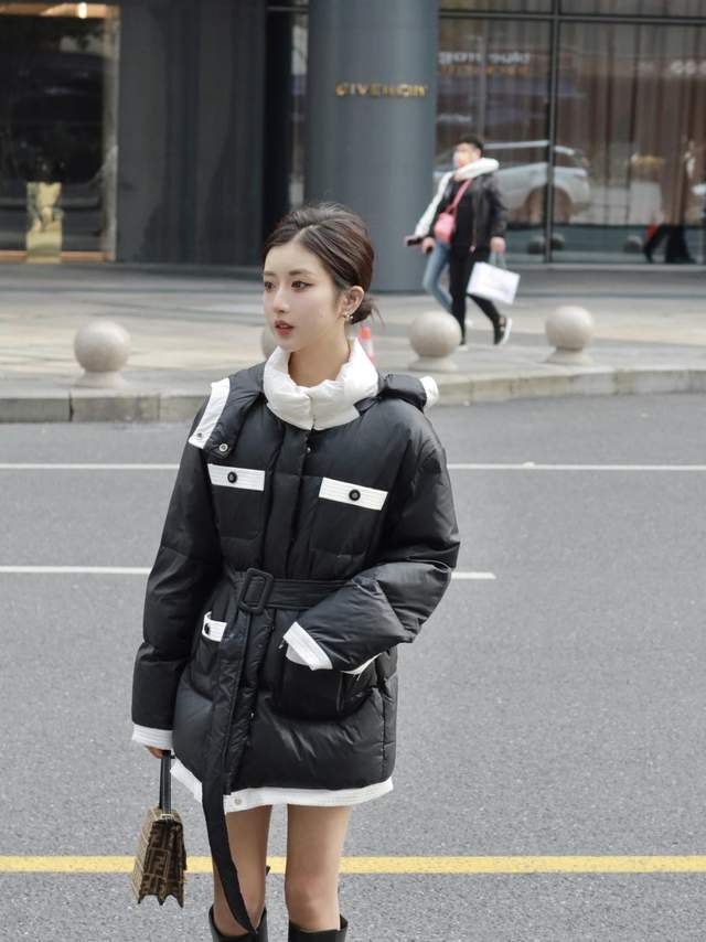 香风 你听过“小香风羽绒服”吗?华美又高级,扑面而来的贵气感