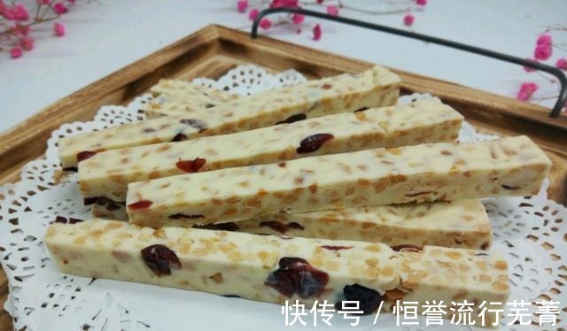 花生|自从学会牛轧糖这个做法，我家连糖果都不买了，做多少都被吃完！