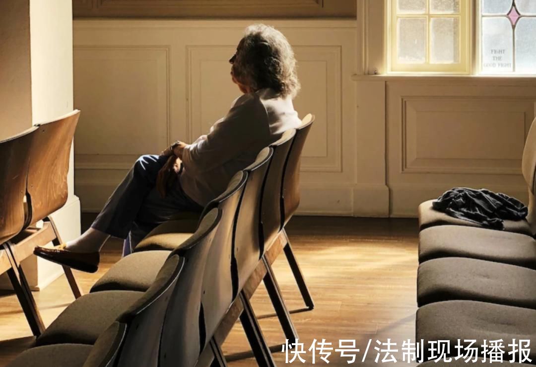 本哈扬|“让我按摩你的乳房来治愈你!”他声称这样能治愈妇科病