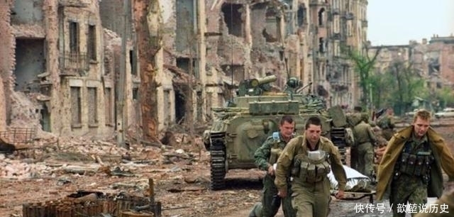 百姓|罪恶滔天的巴萨耶夫,沾满无辜百姓鲜血的刽子手,最终被天降正义