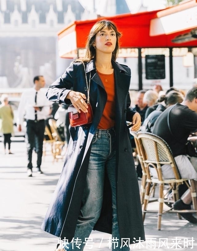 绿色系|女人买包包时,就选这5个“经典色”,背个两三年都不过时