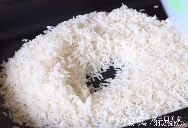 好喝|把大米炒糊泡茶喝,减脂刮油暖胃又消食,我家经常做,简单又好喝