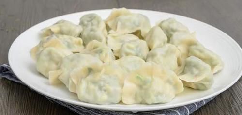 调韭菜猪肉馅的饺子，尤其是最忌讳这3味料，可惜很多人不懂，难怪包好的饺子不香味还重
