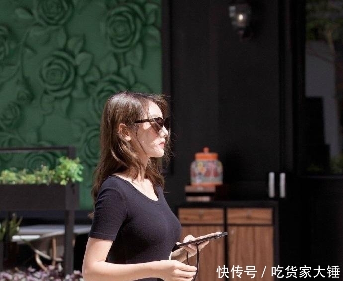 微胖|街拍微胖身材才是极品,穿紧身裙女人味十足