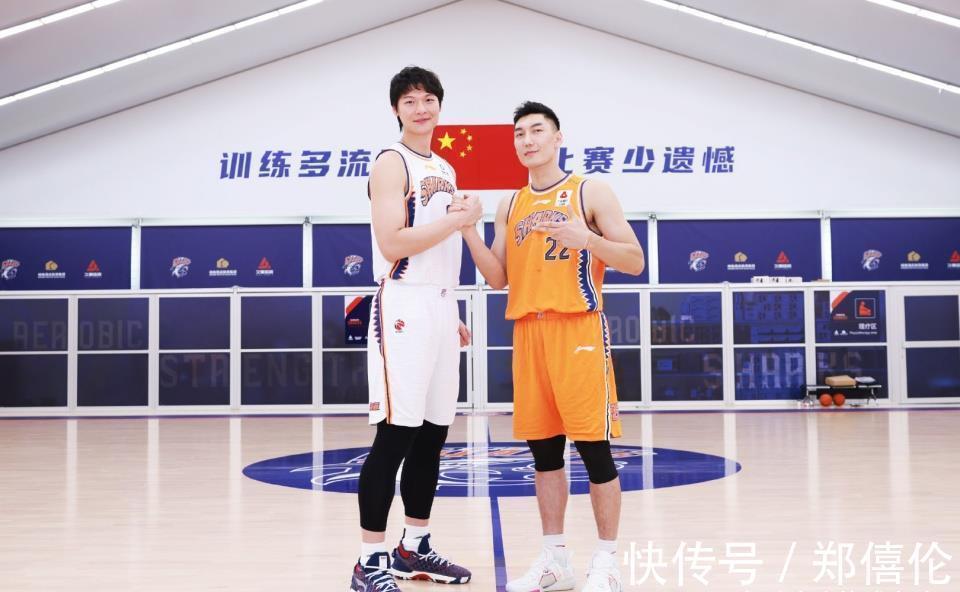 cb正式官宣!CBA20支球队队长名单出炉,周鹏、韩德君领衔