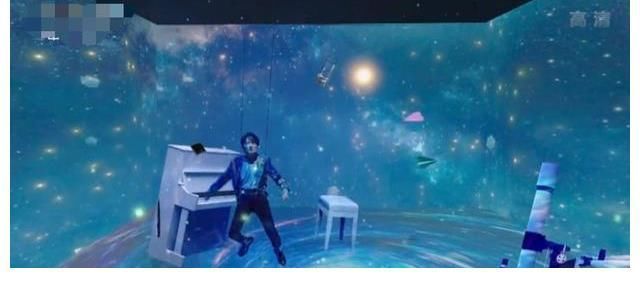 央1中秋晚会,王祖蓝一首《火锅》尬出天际,周深一开口感觉来了