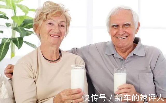 高血糖|血糖偏高的人,是喝牛奶好还是喝豆浆好?听听医生怎么说