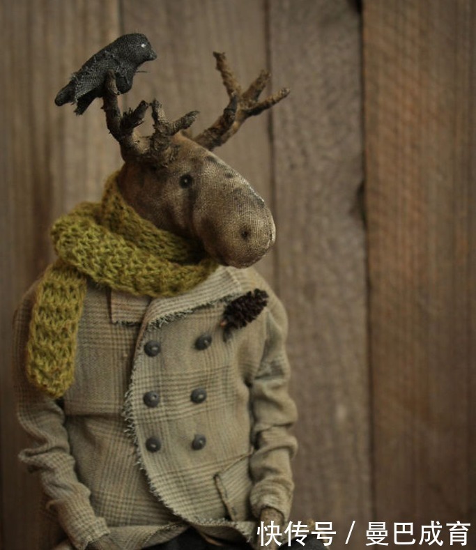 美女&俄罗斯美女手工艺术家和她独特的玩偶们!