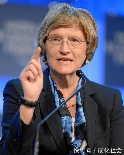 女儿|妈妈舍得在这些方面“败家”,养出来的孩子越优秀,爸爸可别拦着