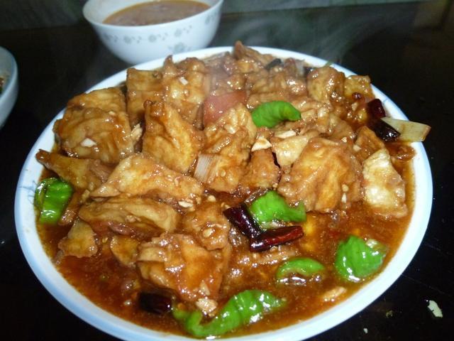 变着花样煮茄子,软嫩鲜香,开胃解馋,营养丰富,拿来送饭真好!