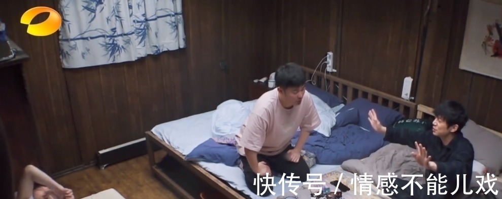 向往的生活|張藝興的歌為什么不紅？何炅和黃磊聯(lián)手指出了問(wèn)題所在！