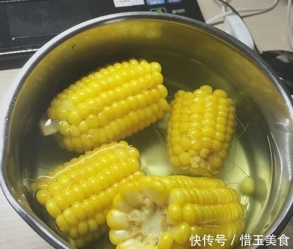 玉米|为啥外面的“煮玉米”总是那么好吃,秘诀全在“水”里,原来如此