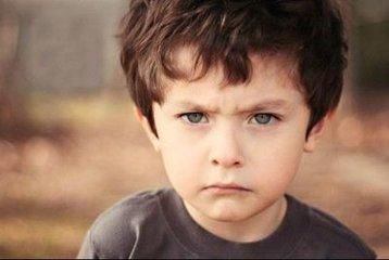 孩子|爸爸的这几种行为 会使孩子越来越叛逆 妈妈别不在意