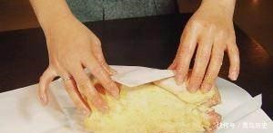 自制“盐焗鸡”,不用加一滴水,只需要这样做,肉质鲜滑入味!