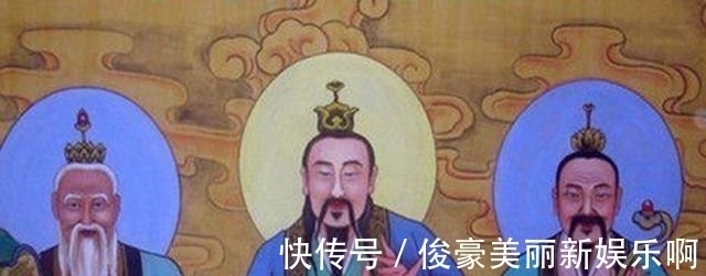 观音&观音为啥能做菩萨之首?你看她师傅是谁,太上老君都要向前鞠躬