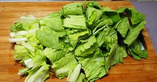 三人行必有我师焉|立秋后，小白菜正当季，维C是大白菜的3倍，拿来炒粉条，太香了！