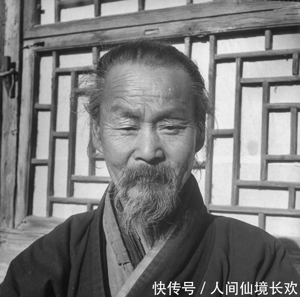 真实的道士老照片: 图1道友110岁, 图6是“华山论剑”现场