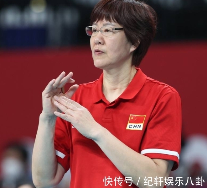 排球|女排天才毁约赴美深造,郎平镜头前哽咽声明,宣布她被永久除名