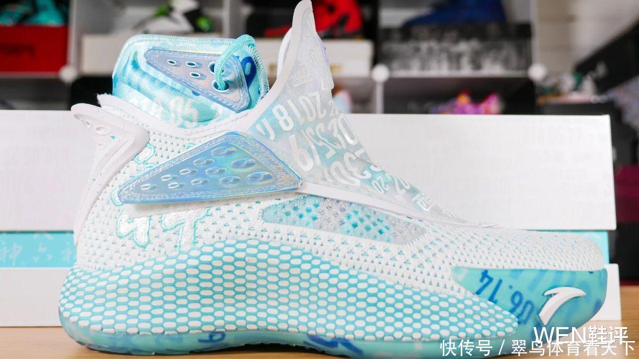 当良心国产遇到“国际知名香水”,666块就能入手的联名球鞋