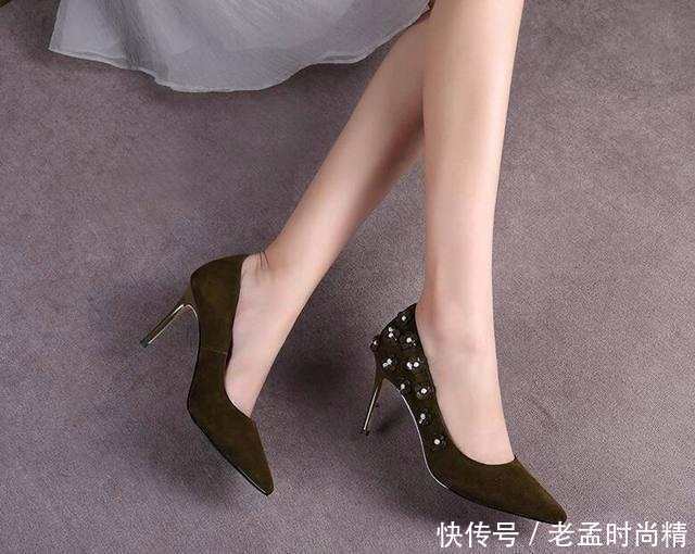 尖头细跟优雅妩媚, 职场女性穿出新感觉