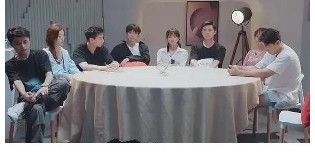 機智的戀愛：男6線下霸氣回懟網友，直播口無遮攔，直言醉酒駕車