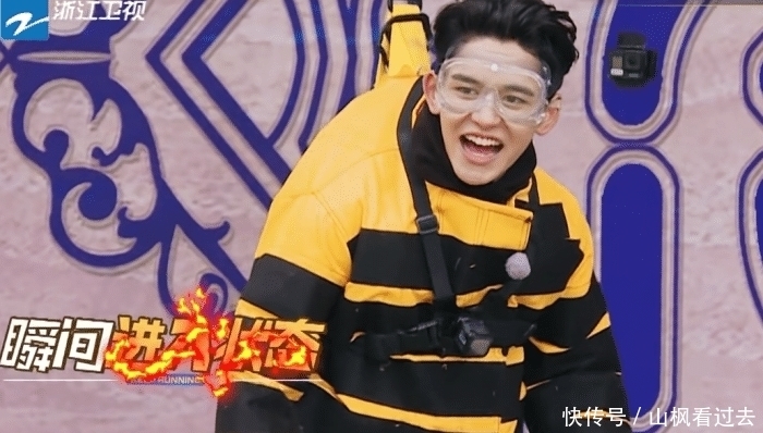 越拉|卢卡斯为节目效果太拼!拿软肋造笑点,蔡徐坤羞到蹲地上偷笑