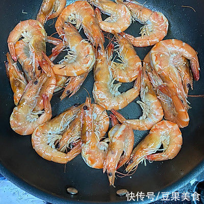 佳姐|这道茄汁大虾（饭店味道版本）简单快手，超下饭