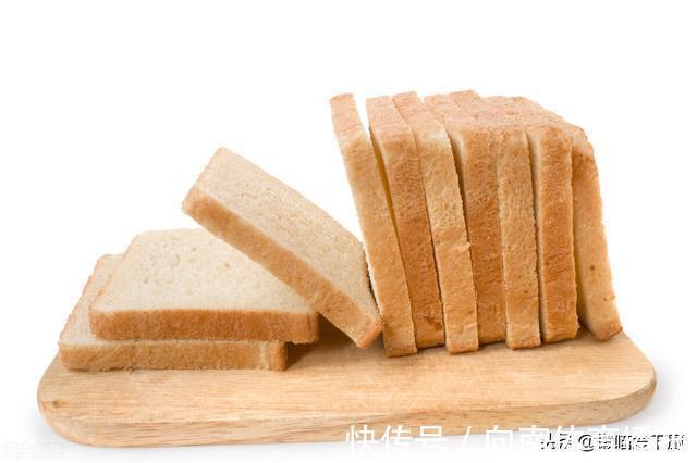 面包|日本超火的“生吐司”是个啥？和普通吐司有啥区别？涨知识了