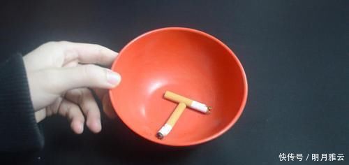 家里有抽剩的烟头吗 这个用途太厉害了, 看完抓紧告诉家里人