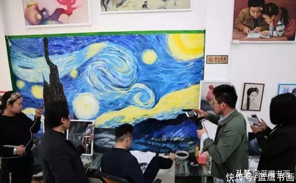  足以|90后小伙用脚画画，取得了骄人的成绩，作品足以挑战冷军