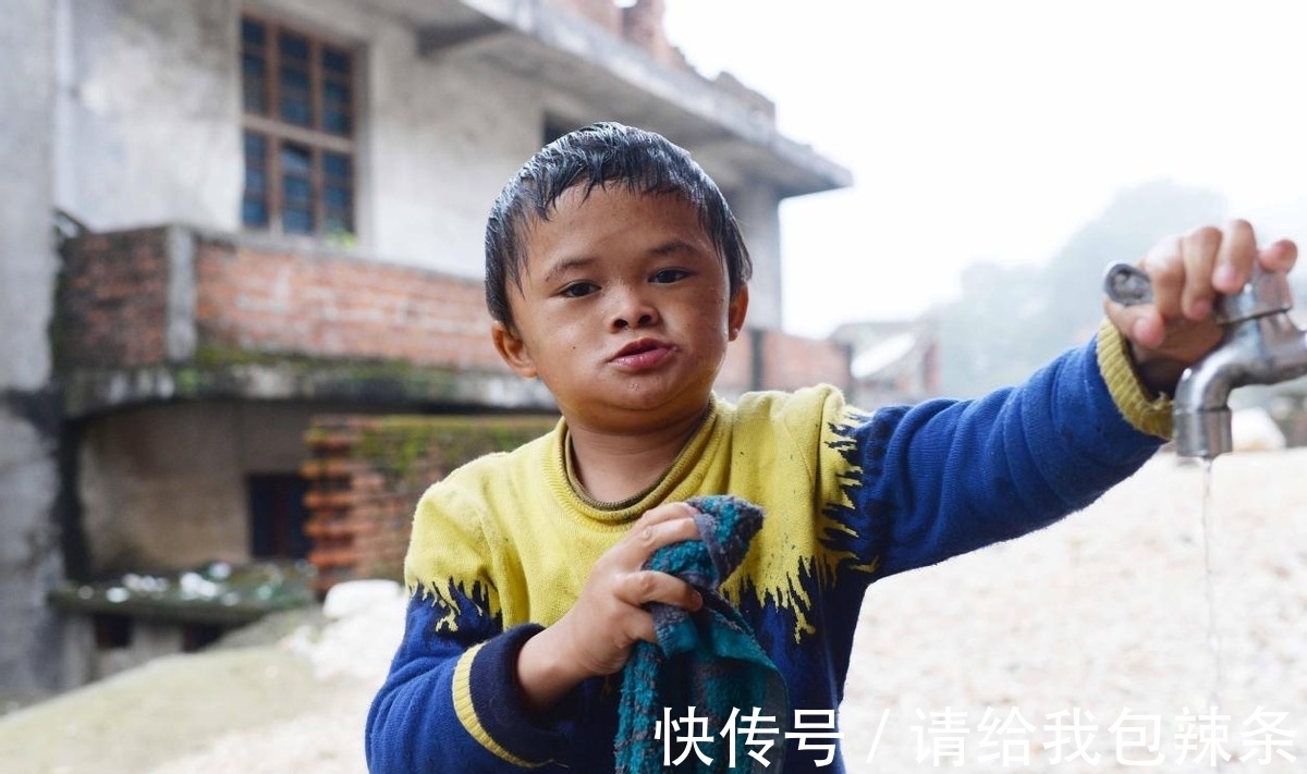 互联网时代|当年因长相很像马云而走红,随着热度慢慢消散,他又该何去何从