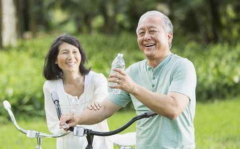 老人|“寿命决定期”就在60岁,老人有以下4个“爱好”,长寿会更青睐